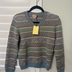 Brand new Gucci kids  Patterned Sweater Blue & Green size 10 fit adults xs & s